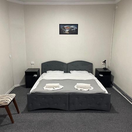 Medelean Hotel Comrat Dış mekan fotoğraf