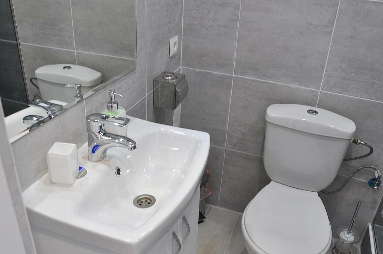 Medelean Hotel Comrat Dış mekan fotoğraf