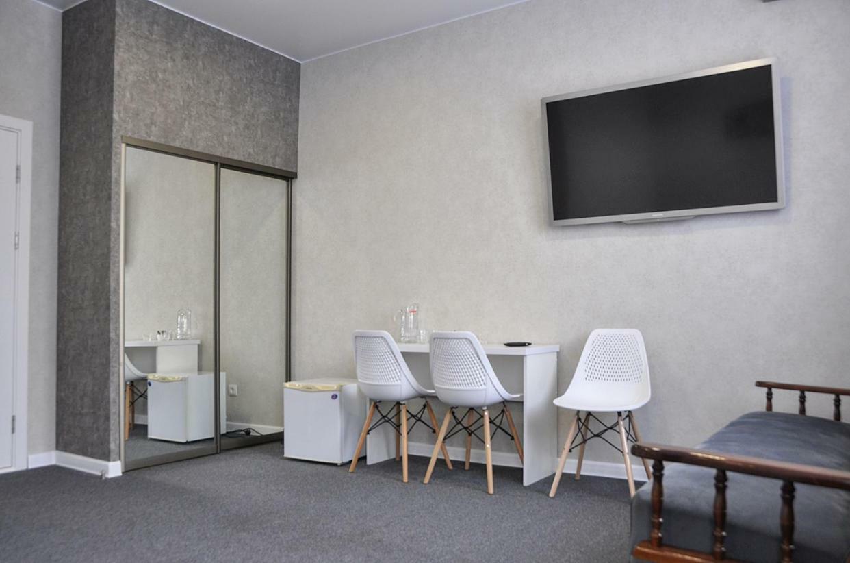 Medelean Hotel Comrat Dış mekan fotoğraf