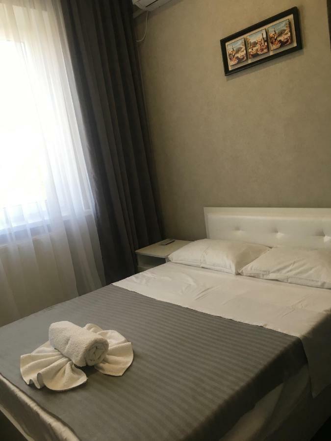 Medelean Hotel Comrat Dış mekan fotoğraf