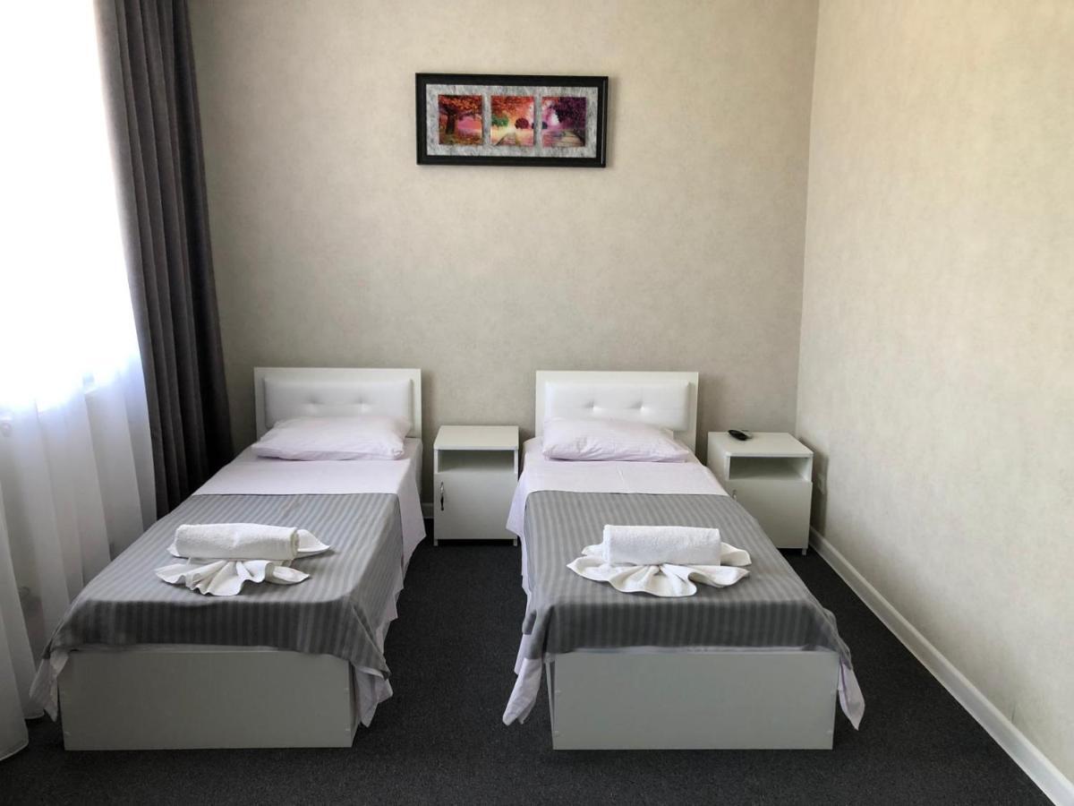 Medelean Hotel Comrat Dış mekan fotoğraf