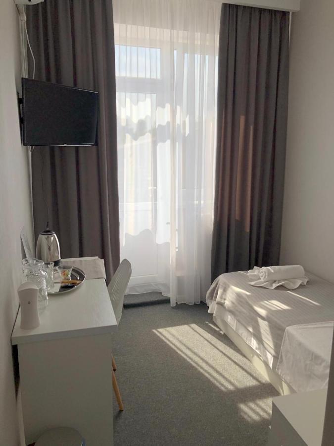 Medelean Hotel Comrat Dış mekan fotoğraf