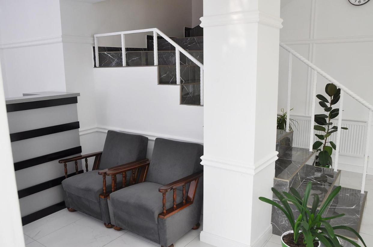 Medelean Hotel Comrat Dış mekan fotoğraf